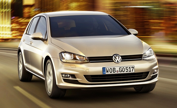 Novo Golf, de 7ª geração, "matará" a defasada 4ª geração produzida atualmente no Paraná (Divulgação/VW) VW Golf 1